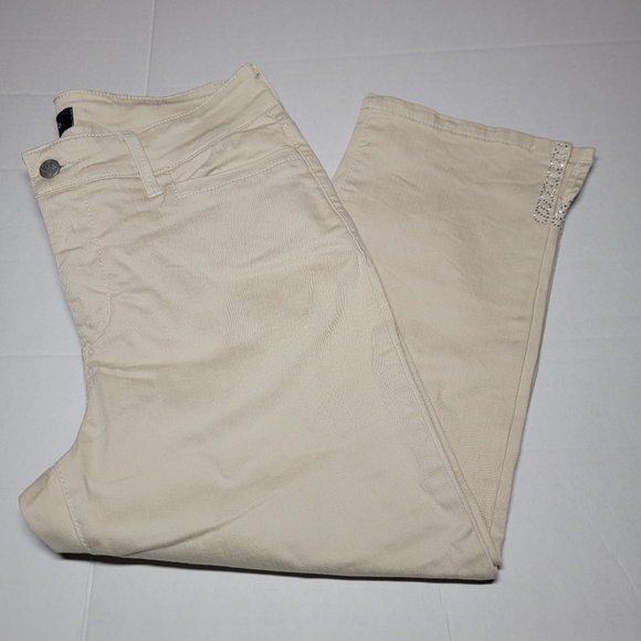 NYDJ Ariel Crop Size‎ 10 Lift Tuck Technology Capri Cream Color - Picture 1 of 13